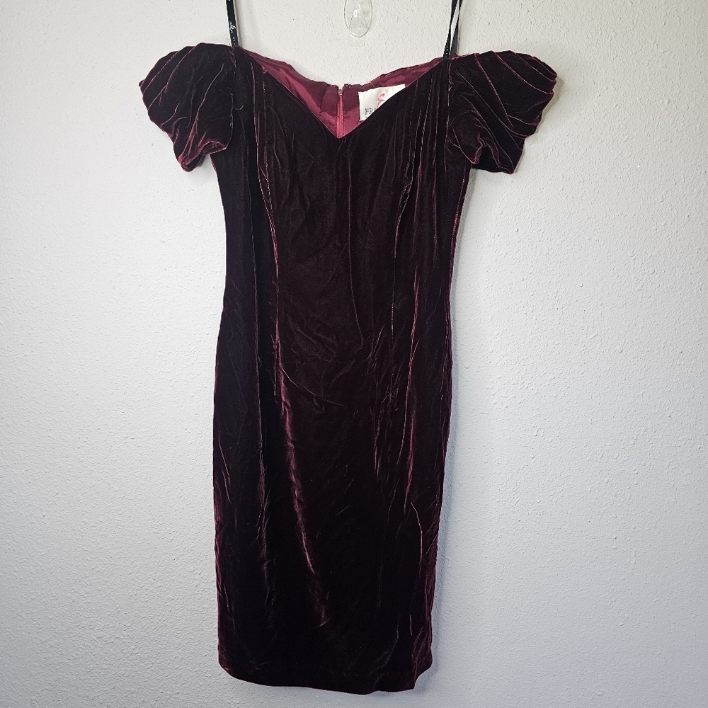 Vintage Womens Dress Red Velvet Cocktail Christmas Holiday Party Glam 90s Size 8